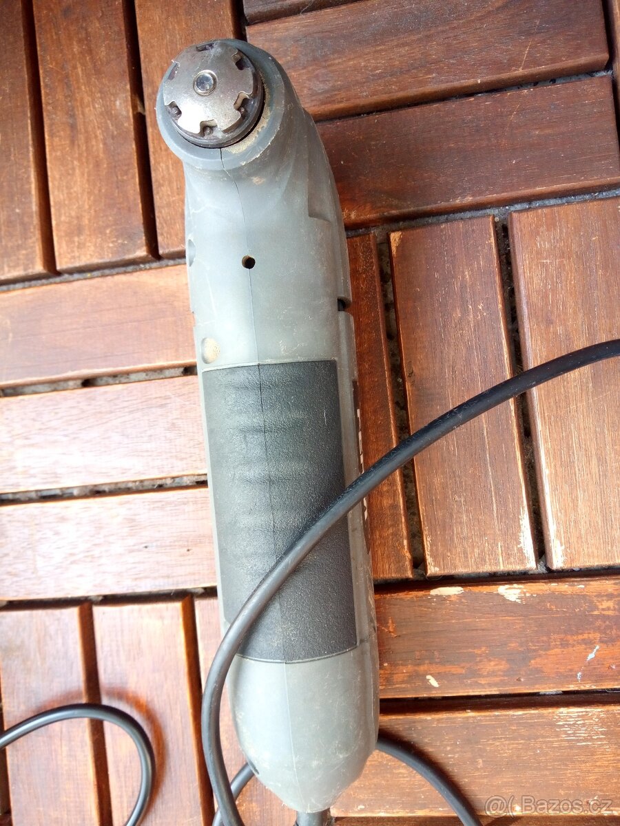 Oscilační bruska Ferm - 2