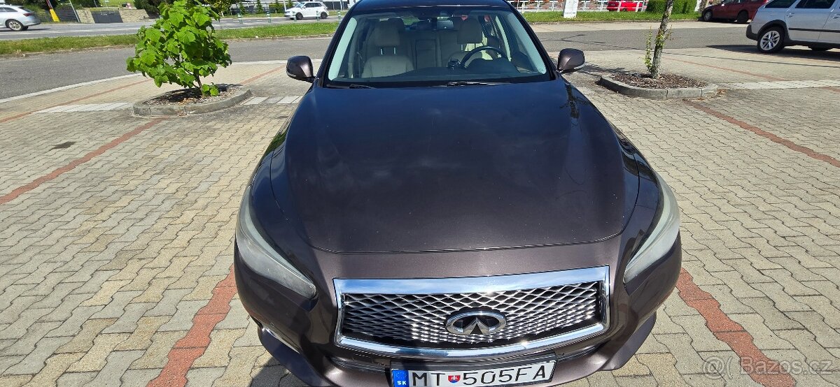 Infiniti Q50 - 2