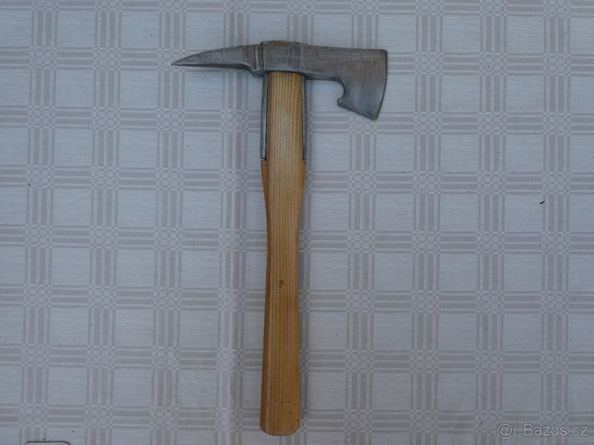 Hasičská sekera - 2