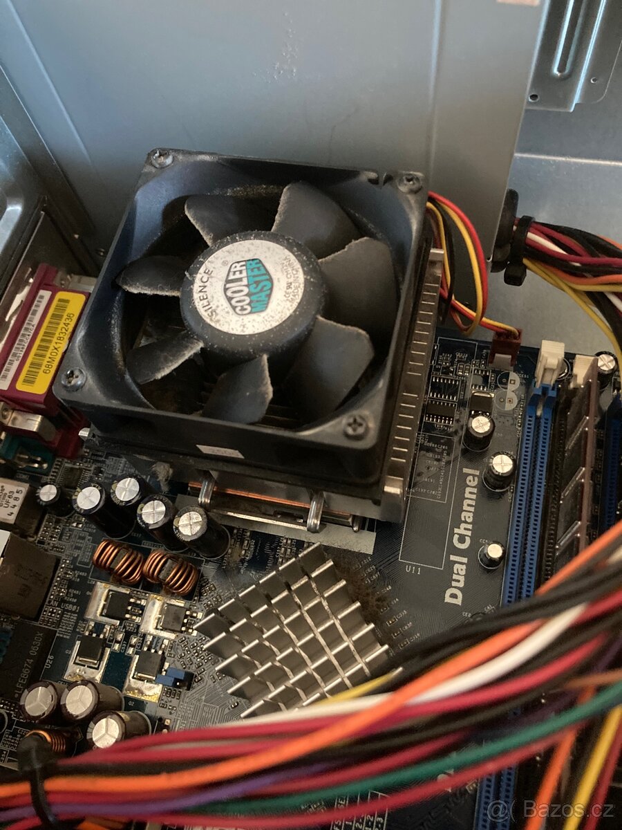 PC retro set: procesor AMD, grafika AGP, pameti DDR - 2