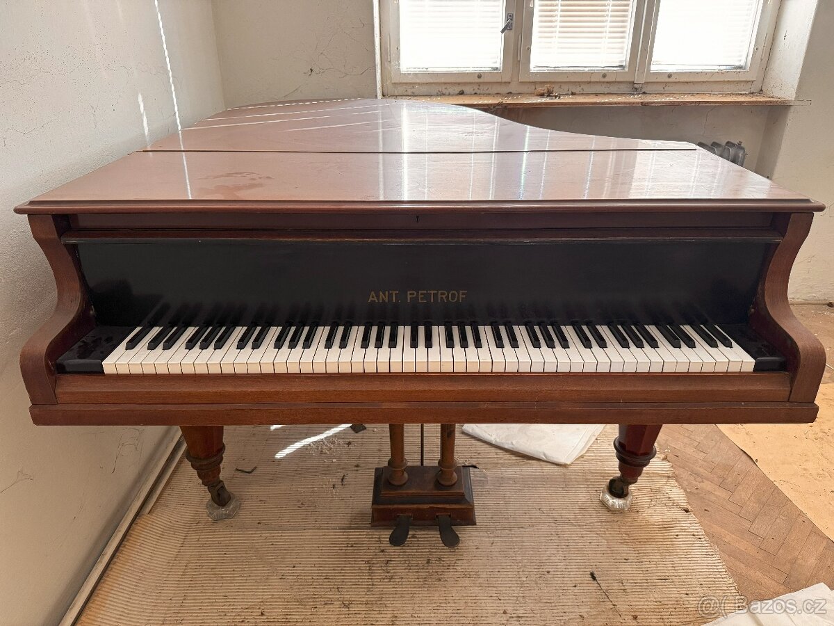 Klavír Ant. Petrof - 2