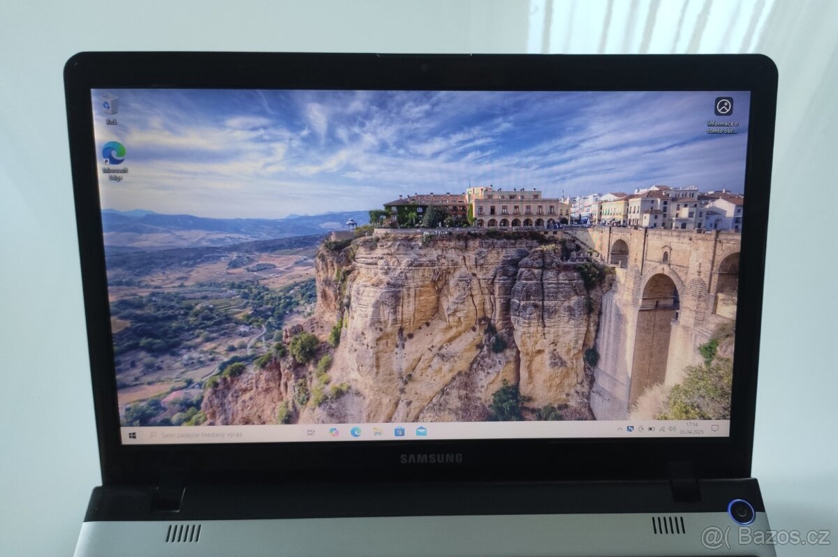 Samsung 350E5C notebook - JAKO NOVÝ - 2