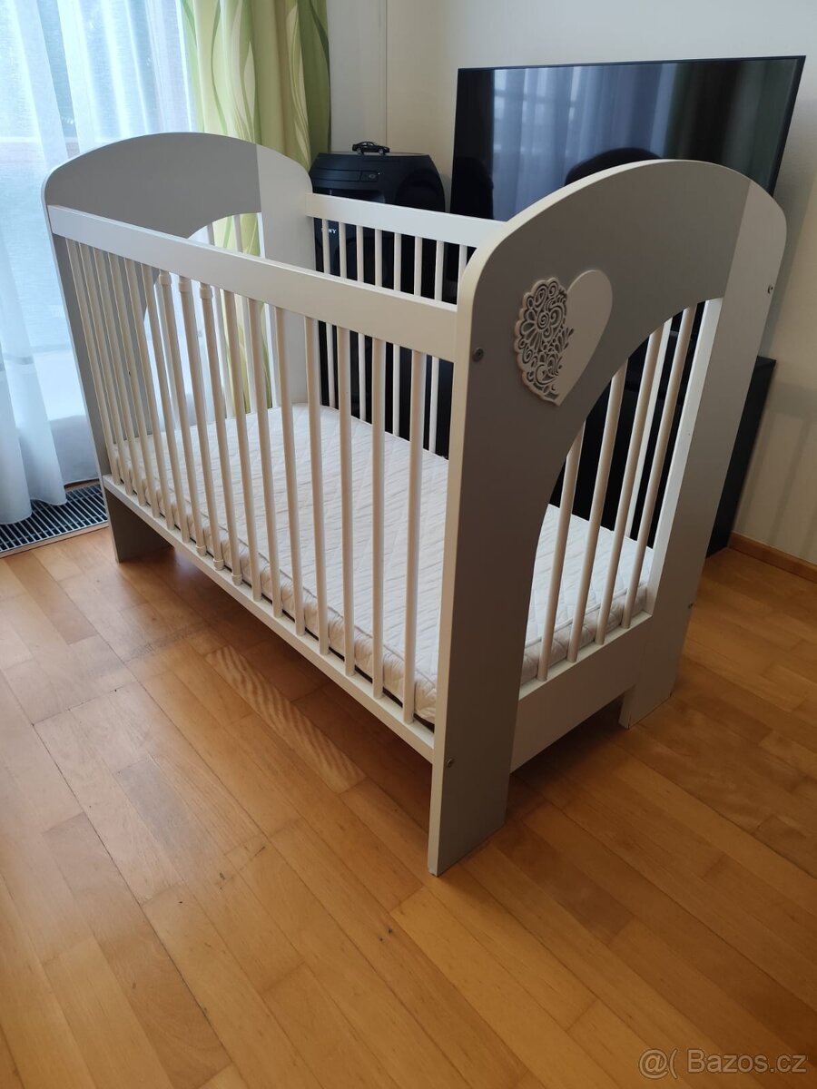 DĚTSKÁ POSTÝLKA - 2