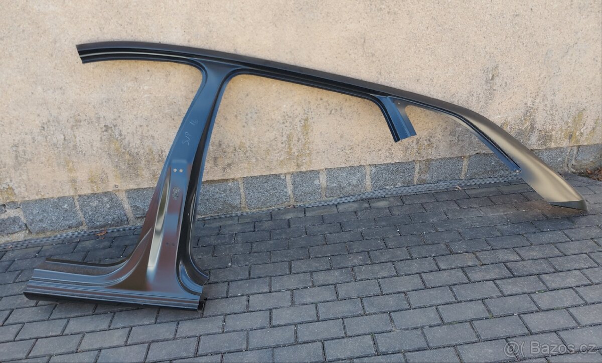 Škoda Superb 2016 levý rám střechy + B sloupek - 2