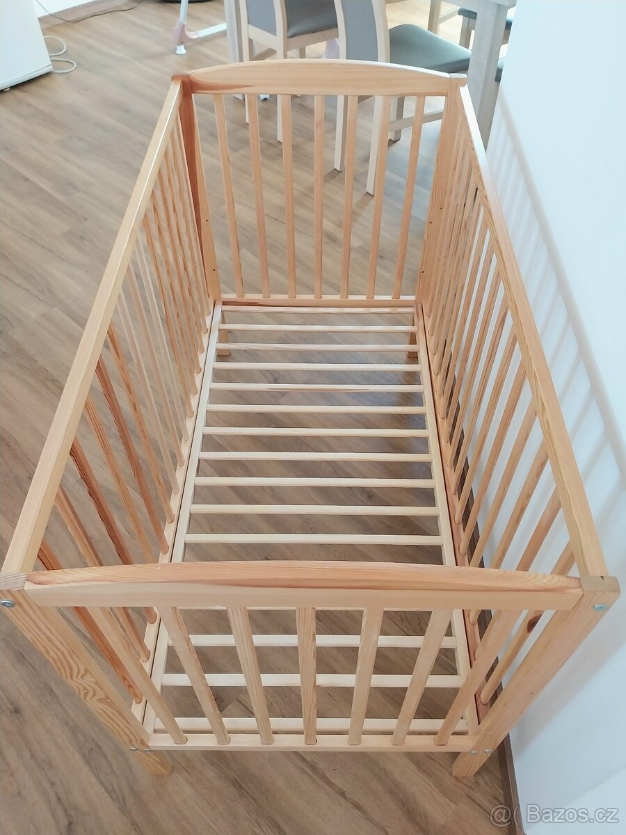 Dětská postýlka borovice masiv - 2