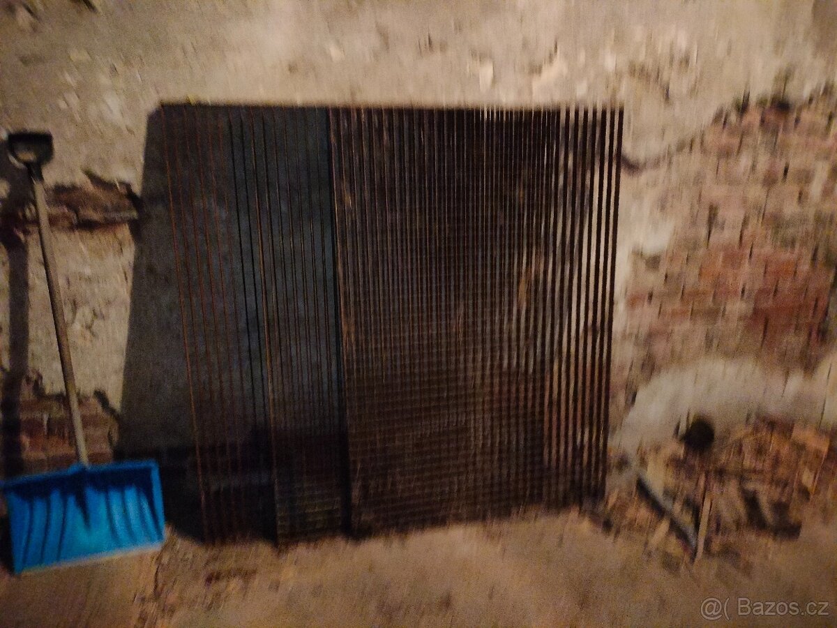 Kovové rošty lisované 3ks - 2