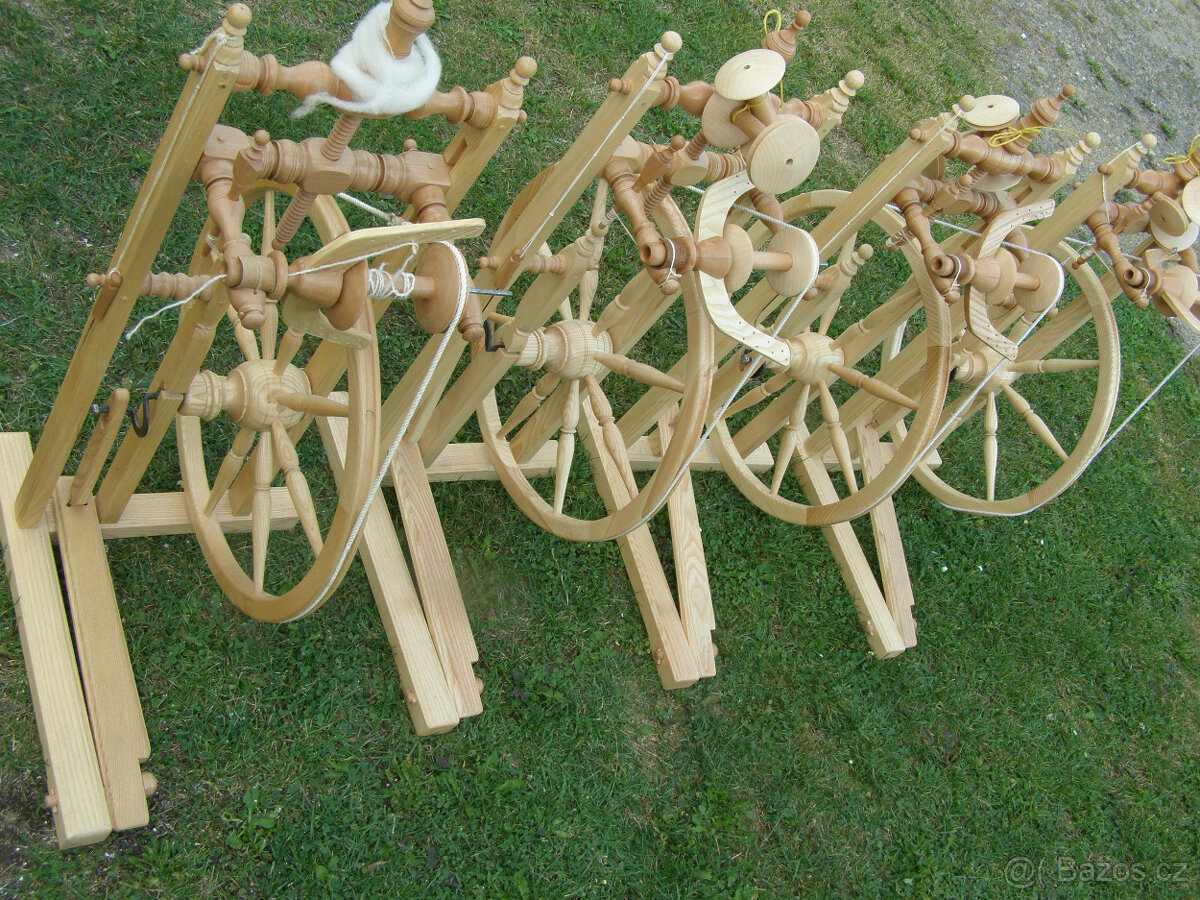 Nový plně funkční kolovrat na předení - 2