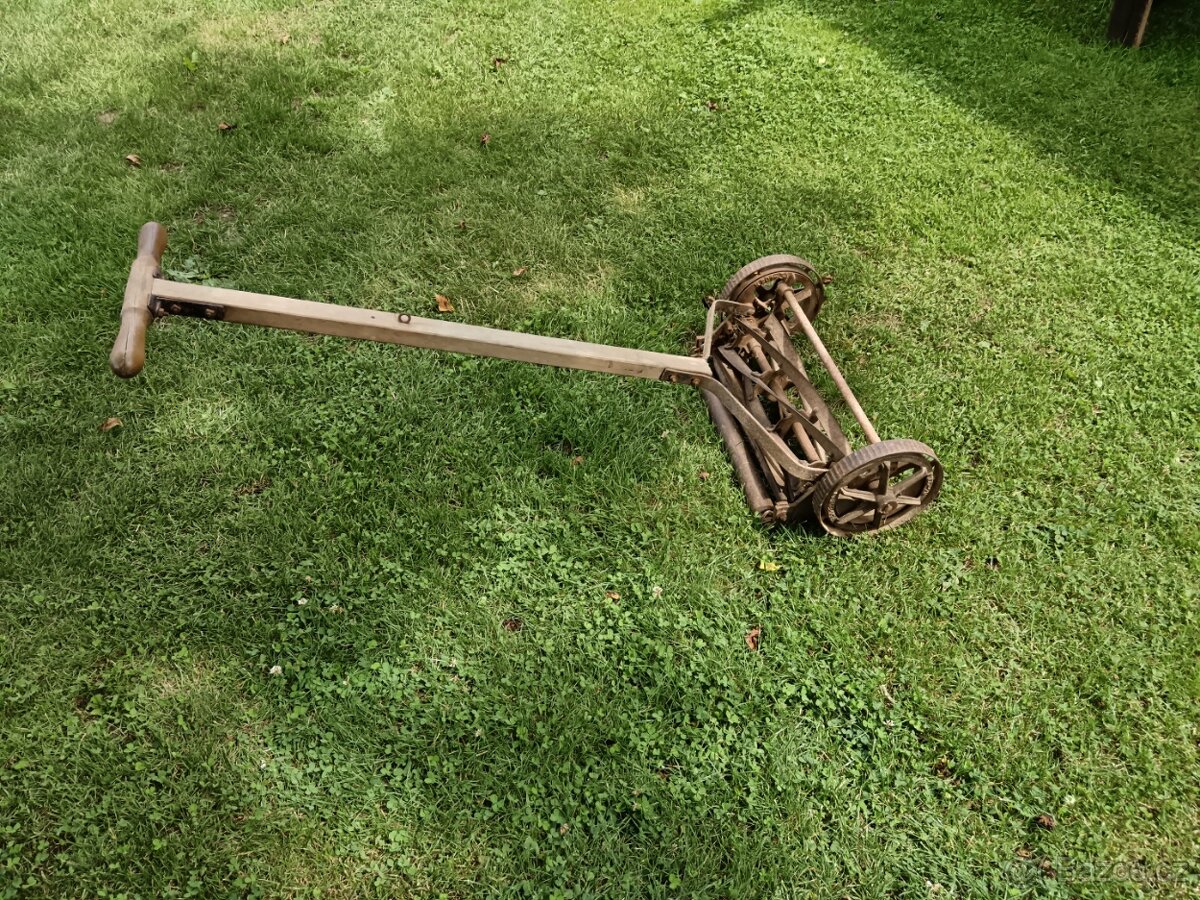 Historická vřetenová sekačka - 2