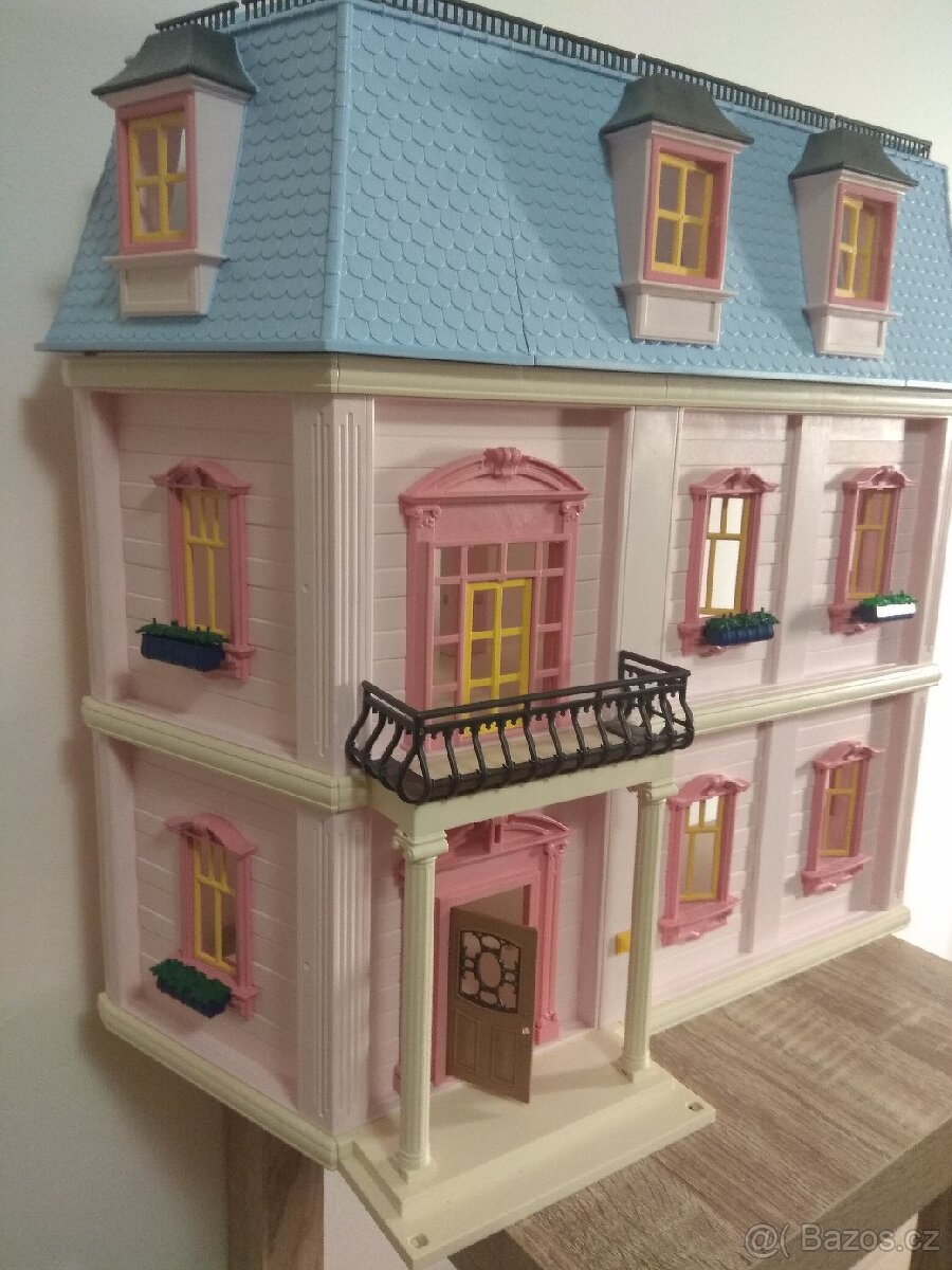 Dům Playmobil 5303
- 2