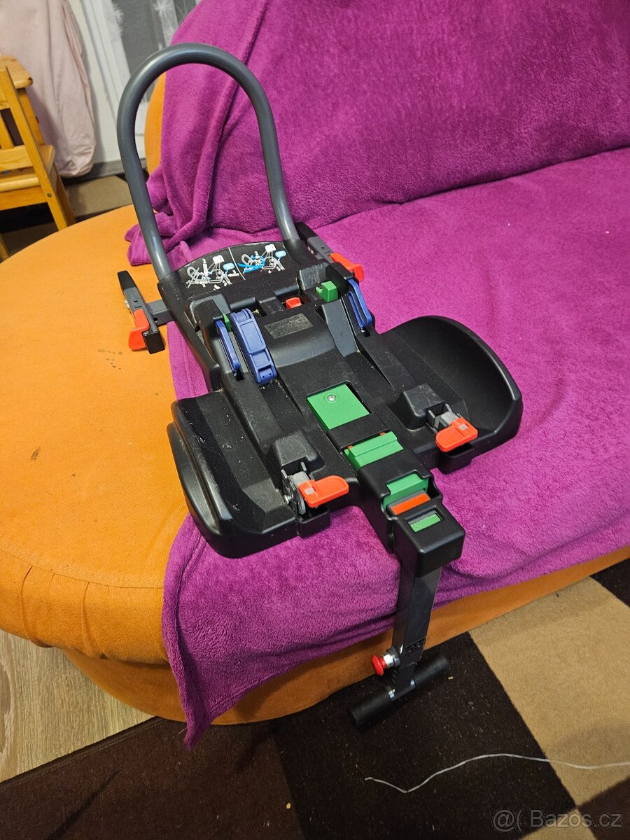 Autosedacka Vajíčko klippan - 2