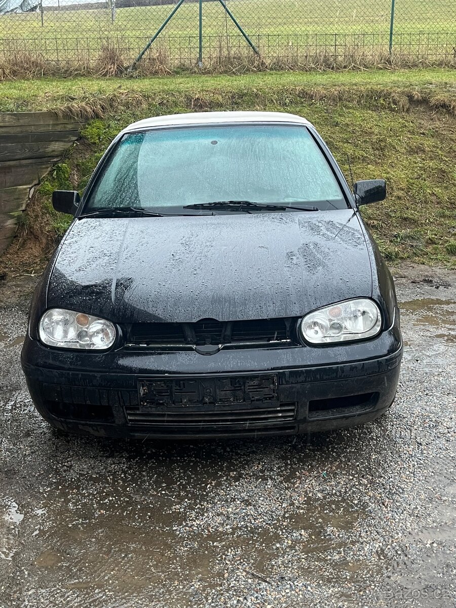 Prodám Volkswagen golf cabrio 1.6 - 2