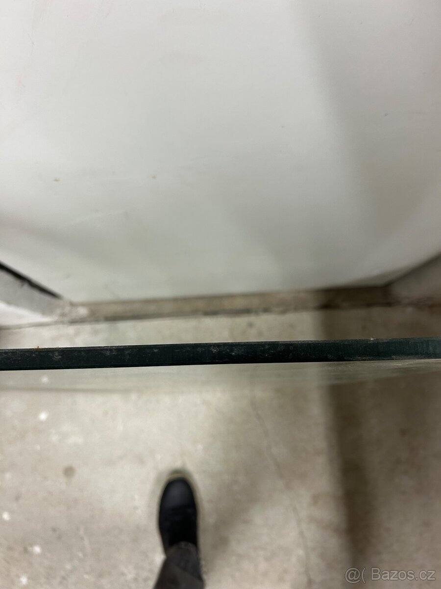 Skleněné tabule z konferenčního stolu - 2