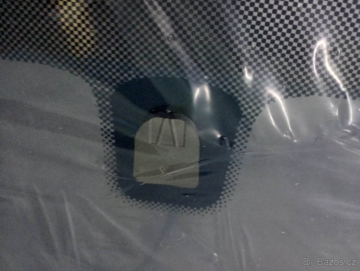 Ford Focus C-MAX.predni sklo - 2