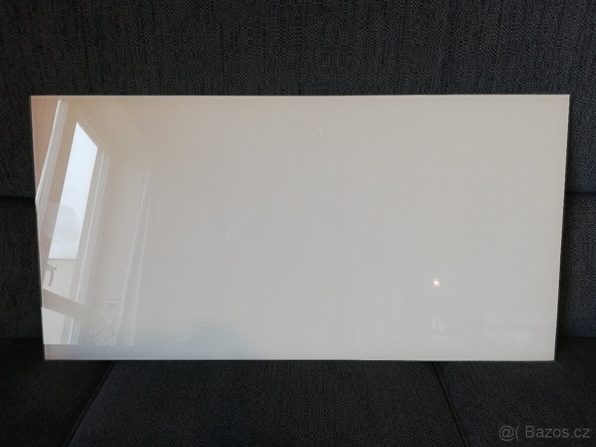 Sklo, tabule skla s bílou fólií - 2