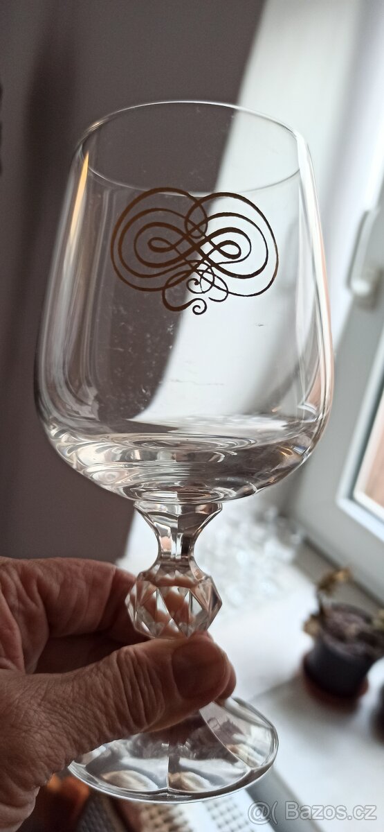 vinné sklenky - 2