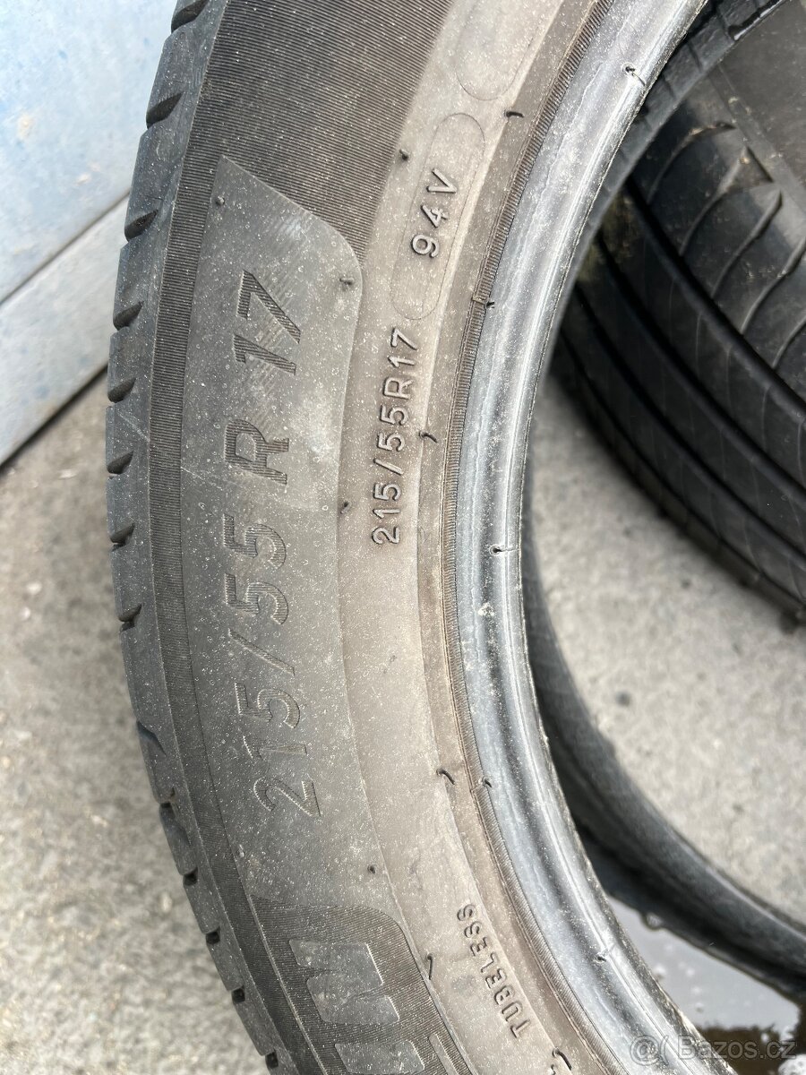 215/55 R17 - 2