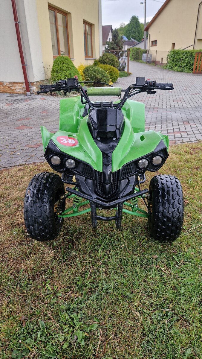 Dětská čtyřkolka heipe