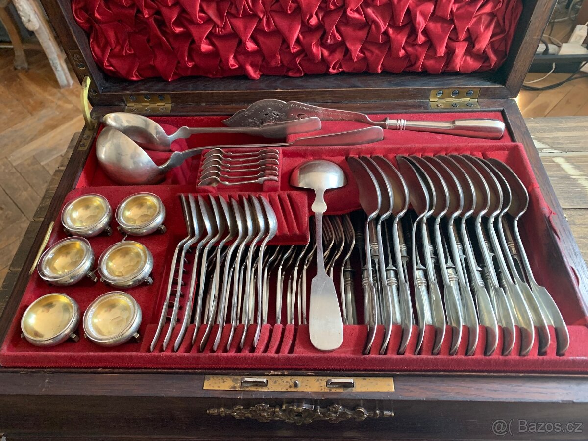 Prodám set stříbrných příborů pro 12 osob 3500g stříbra - 2
