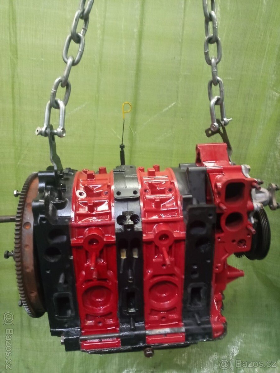 Motor Mazda RX8 - 2