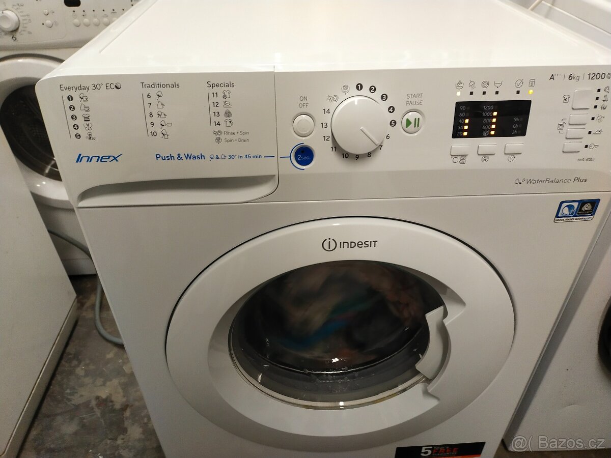 Prodám plně funkční pračku zn. Indesit 6 kg ---Dovezu - 2