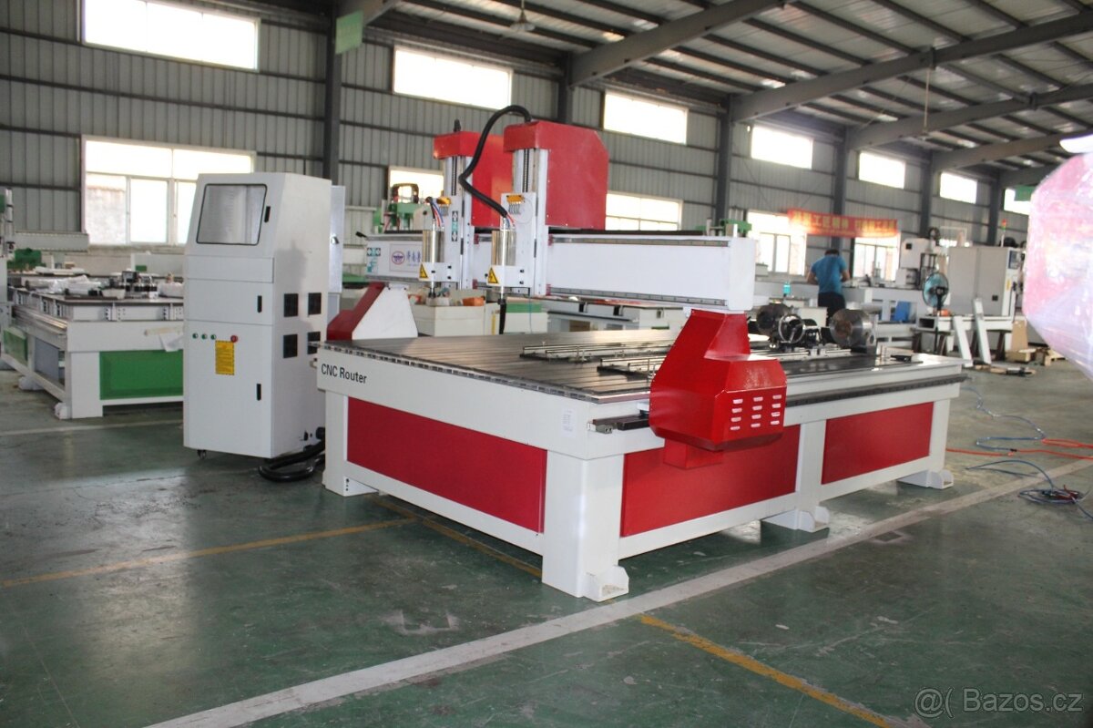 CNC frézka, 2x vřeteno, 2x 4tá osa - 2