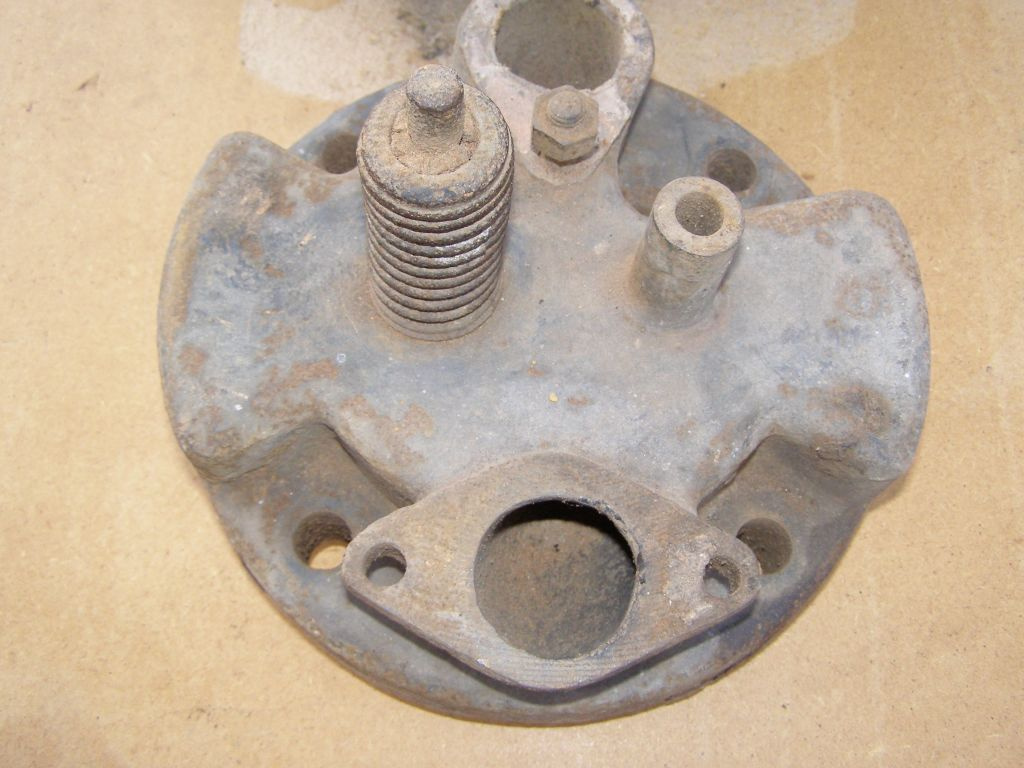 Prodám hlavu ze stabilního motoru Pujman - 2