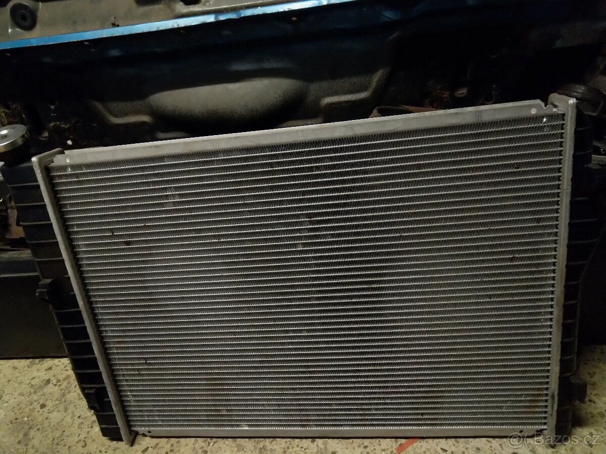 Chladič Chevrolet Camaro, Pontiac firebird4.gen - 2