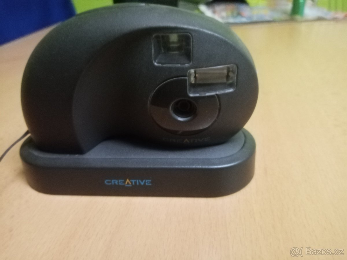 Prodám digi kamera a foťák - 2