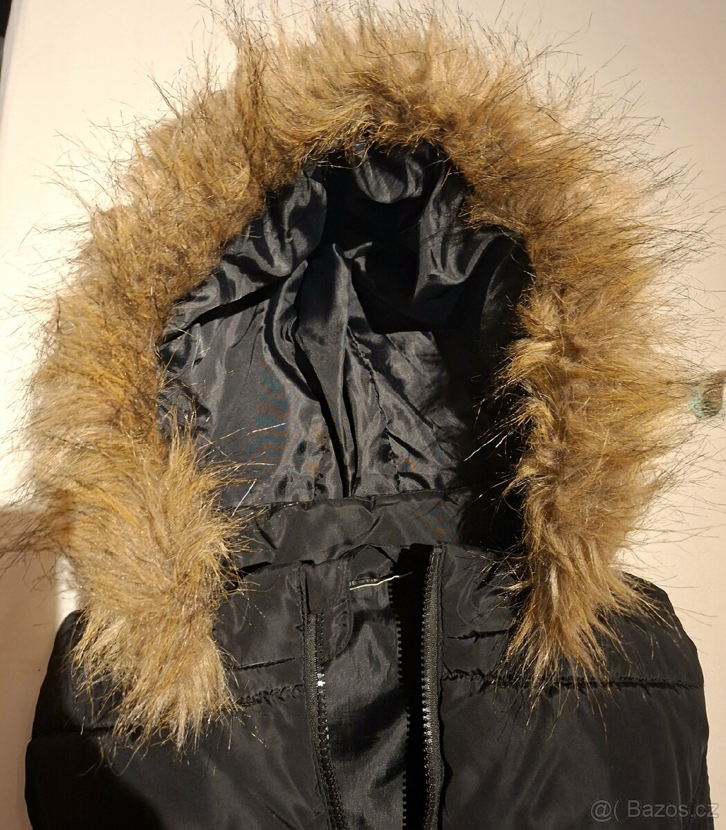 Dívčí vesta s kožíškem vel. 152 - 2