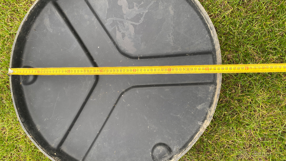 Plastový poklop nepochozí - 2