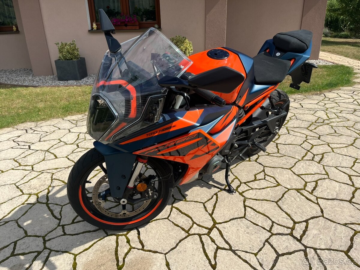 KTM RC 390 (2022) 1. majitel, koupena nová v ČR, odpočet DPH - 2