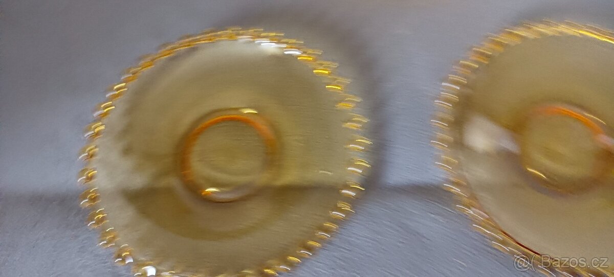 4x dezertní talíř+ mísa - 2