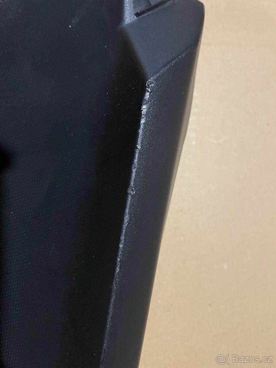 Pravý vnitřní kryt na Honda Forza 125/350 - 2