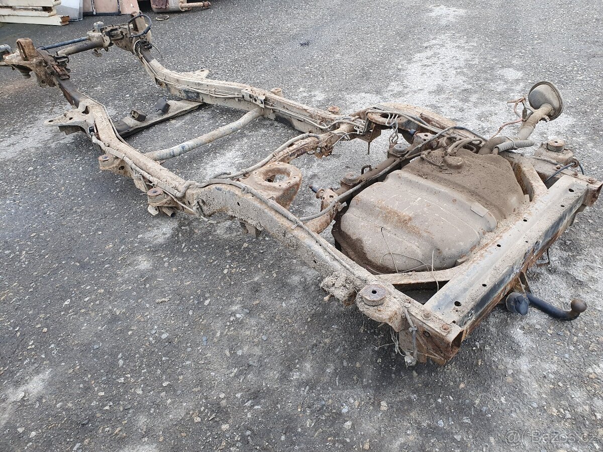 Nissan Patrol GR Y61 - 2