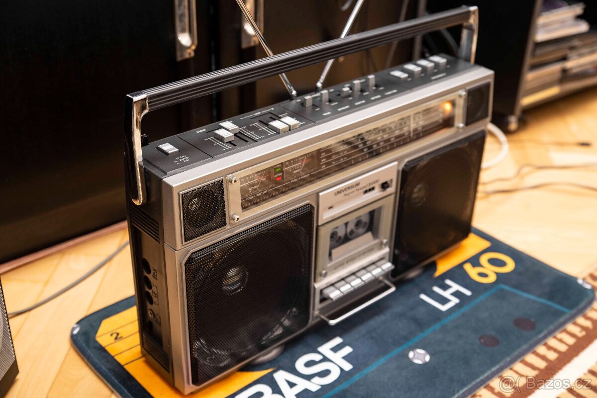 UNIVERSUM CTR 2605 - 2