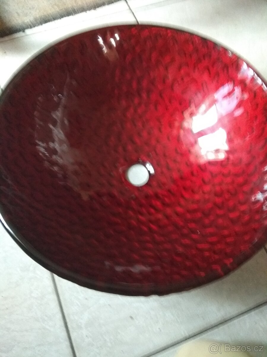 SKLENĚNÉ UMÝVADLO VÍNOVÉ - 2