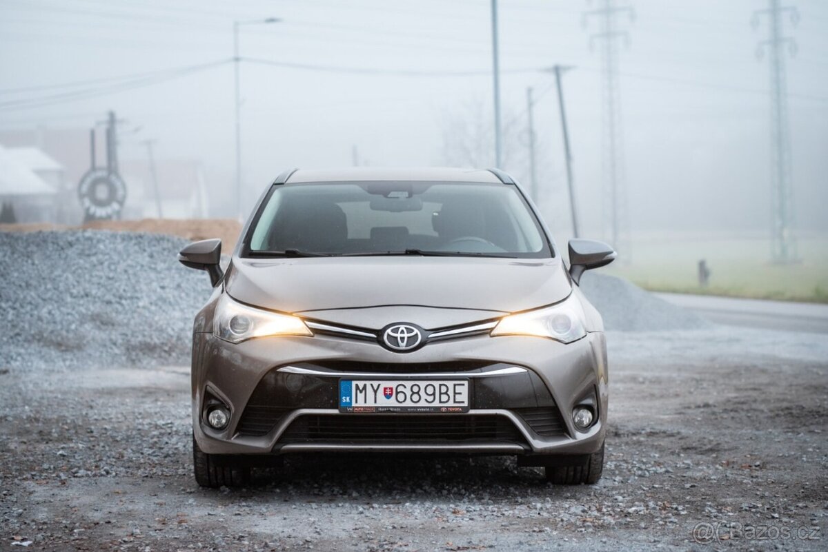 TOYOTA AVENSIS Combi 2.0 105kW 2017 - 2