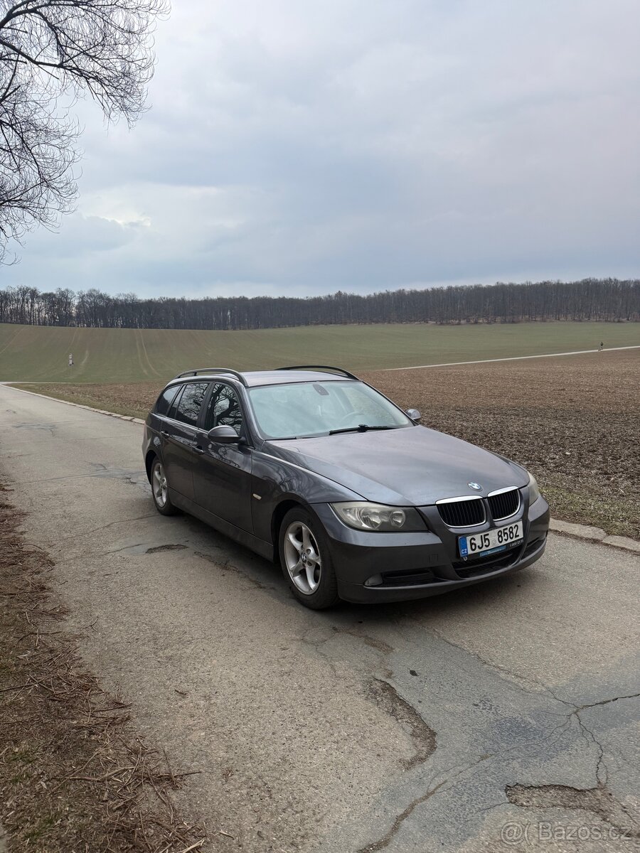 BMW 3 E91 318d - 2