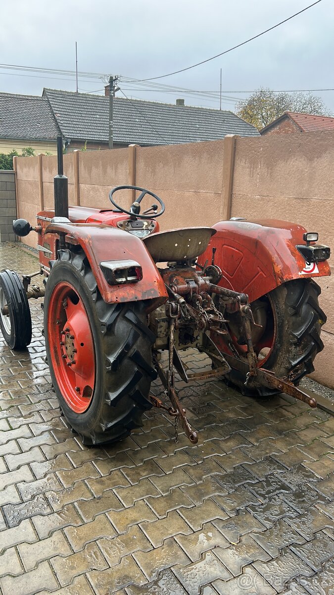 Zetor 2511 s dokladama ČR - 2