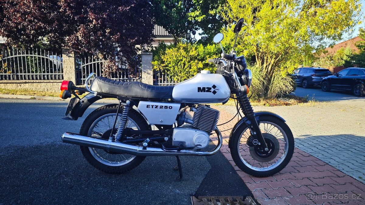 MZ 250 - 2