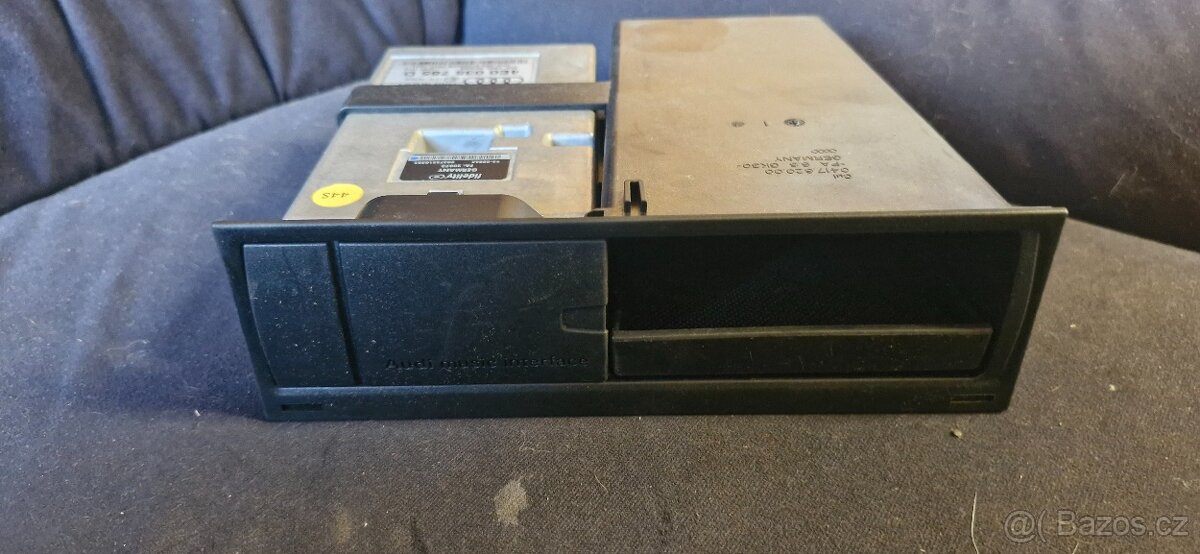 Jednotka AMI audi interface 4E0035785D i - 2