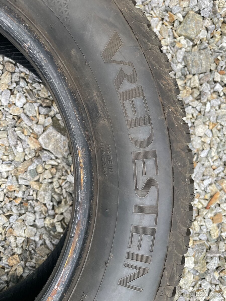 Zimní pneu 195/65 R15 - 2