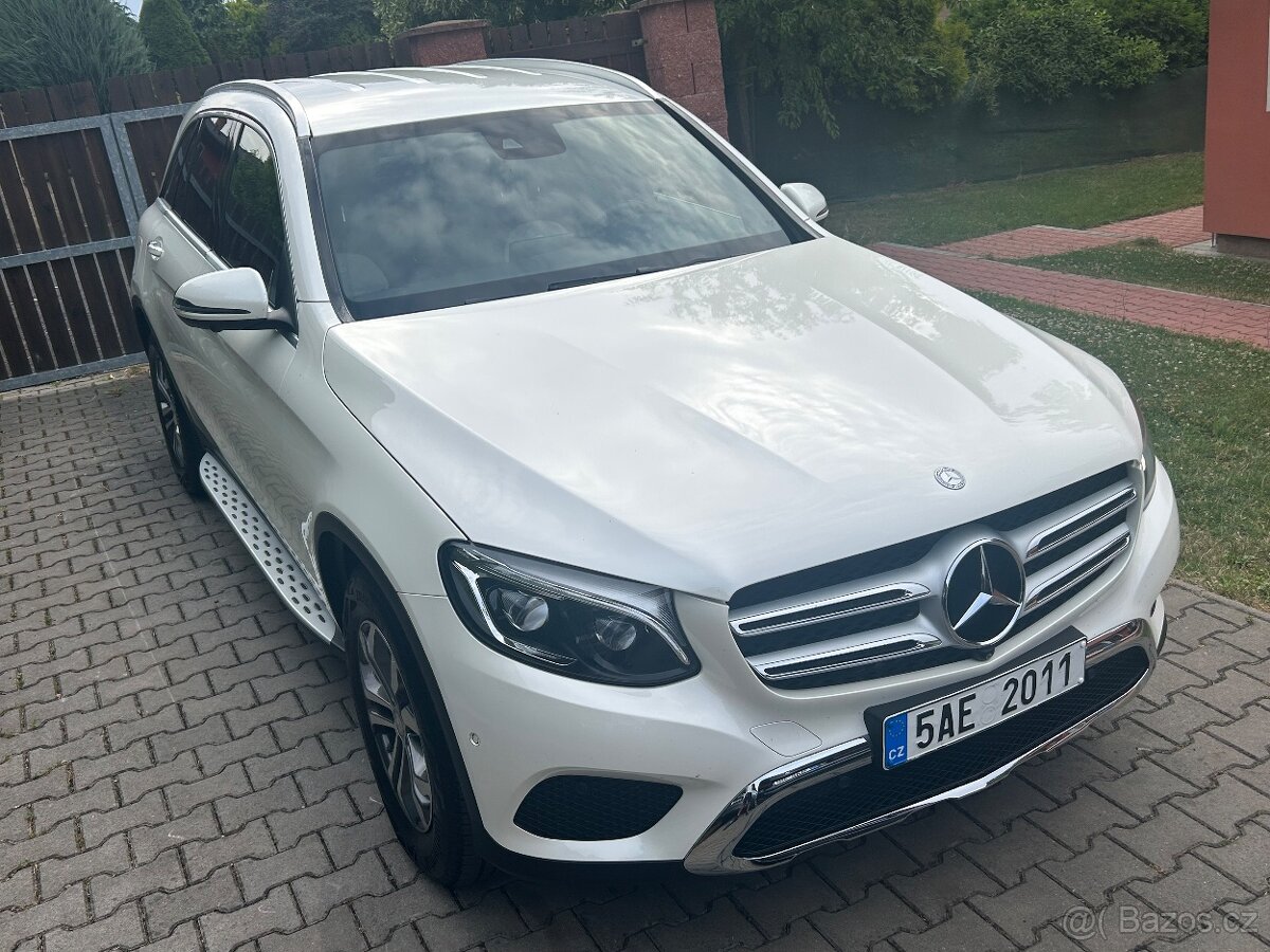 Mercedes GLC 220d 4M 9g 2016 ČR 1maj DPH VÝBAVA