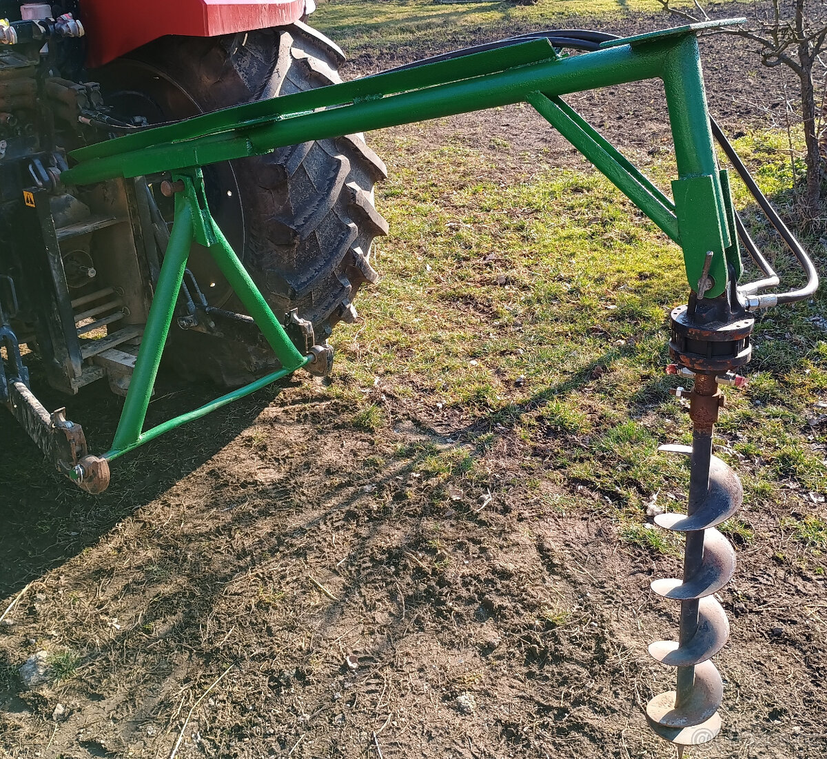 Hydraulický zemní půdní vrták za traktor - 2