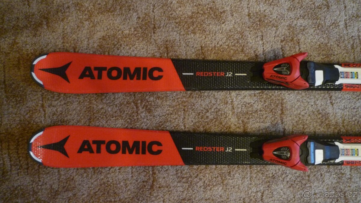 Dětské sjezdové (carvingové) lyže + hůlky + lyžáky - 2