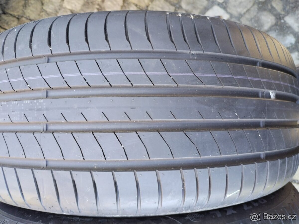 215/45/17 letni pneu MICHELIN a MAXXIS 215/45 R17 - 2