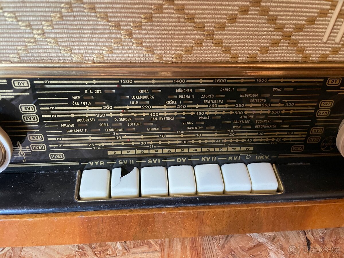 Vintage rádio Tesla - 2