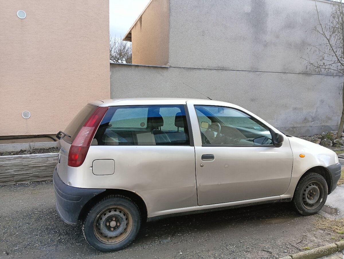 Fiat Punto - 2