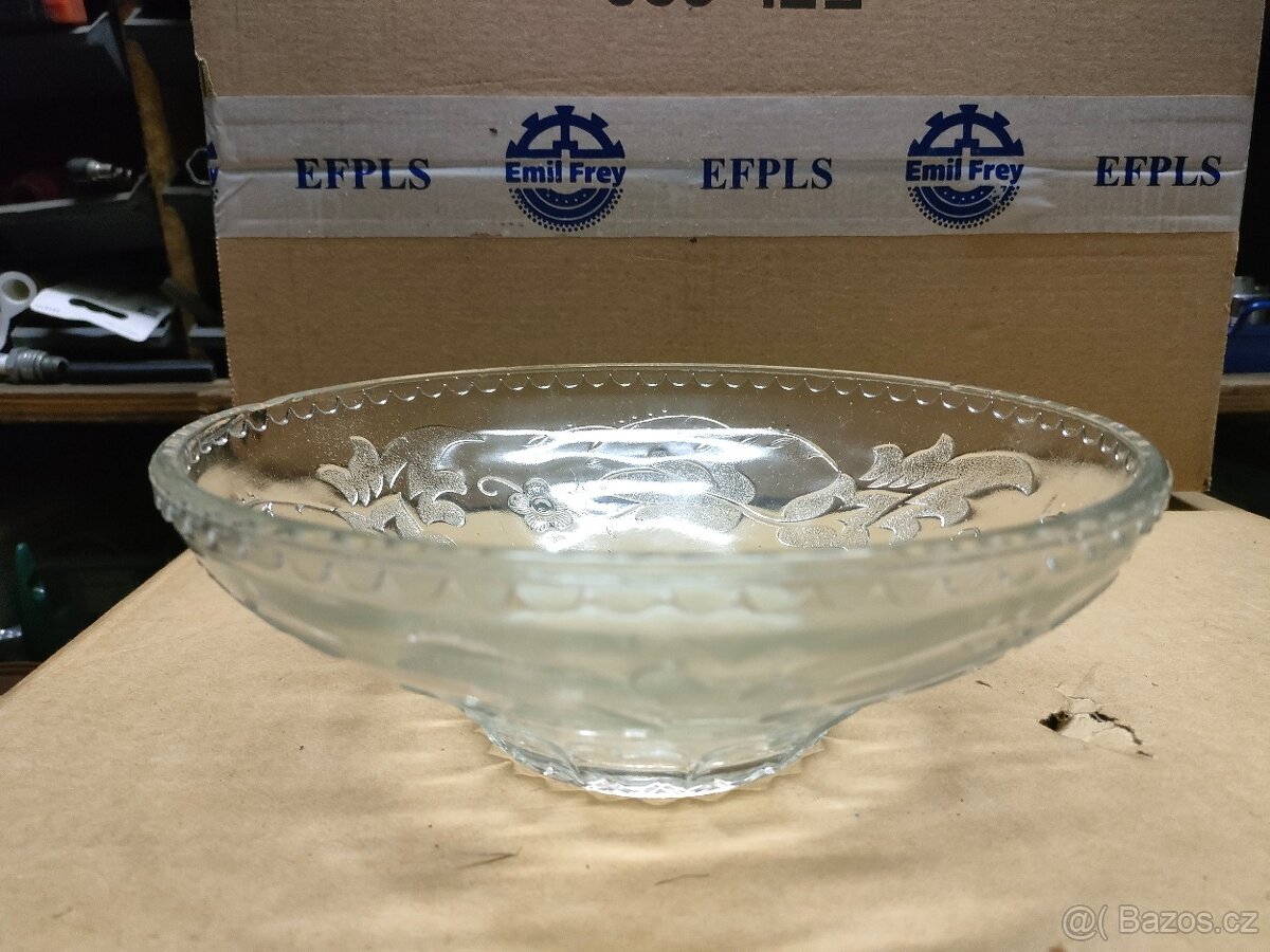 Skleněná mísa 21cm - 2