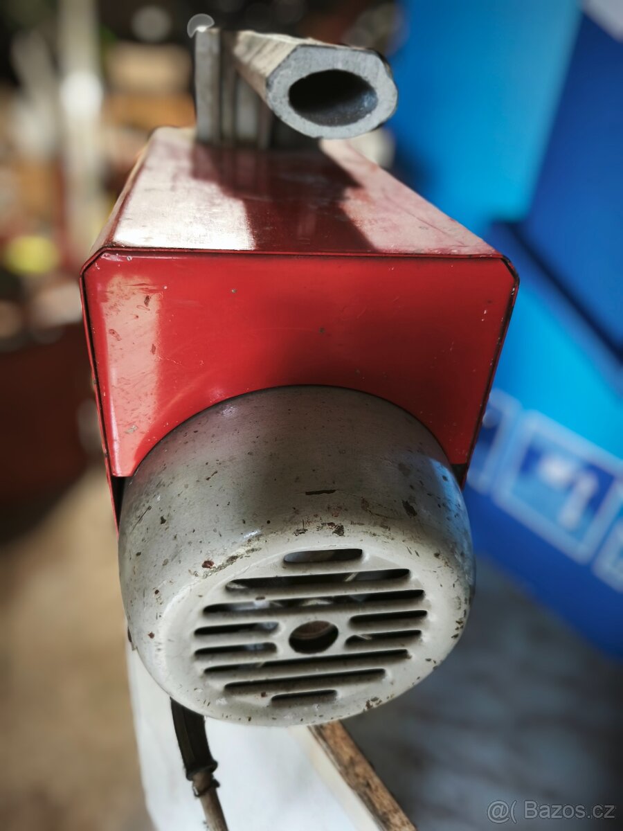 Přenosný kompresor ORLÍK 1JSK 30 - 2